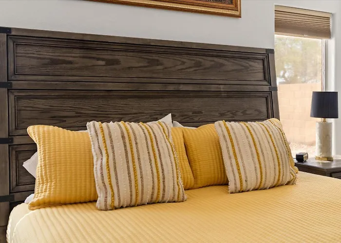 Arizona Desert Oasis W Heated Pool Peoria
